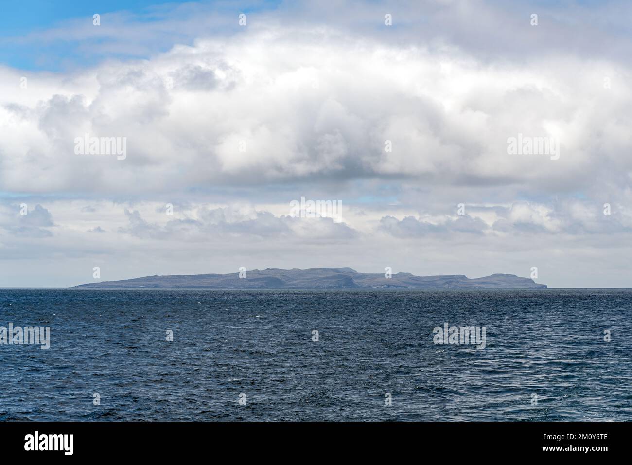 Insel Sante Fe im Pazifischen Ozean, Galapagos-Nationalpark, Ecuador. Stockfoto