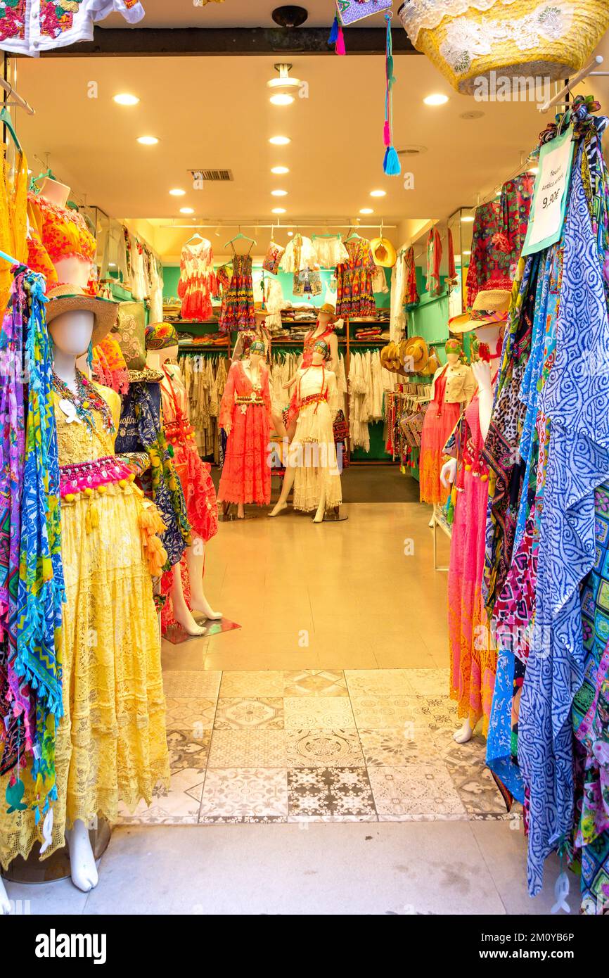 Modeboutique für Damen, Via S. Cesareo, Sorrent (Surriento), Region Kampanien, Italien Stockfoto