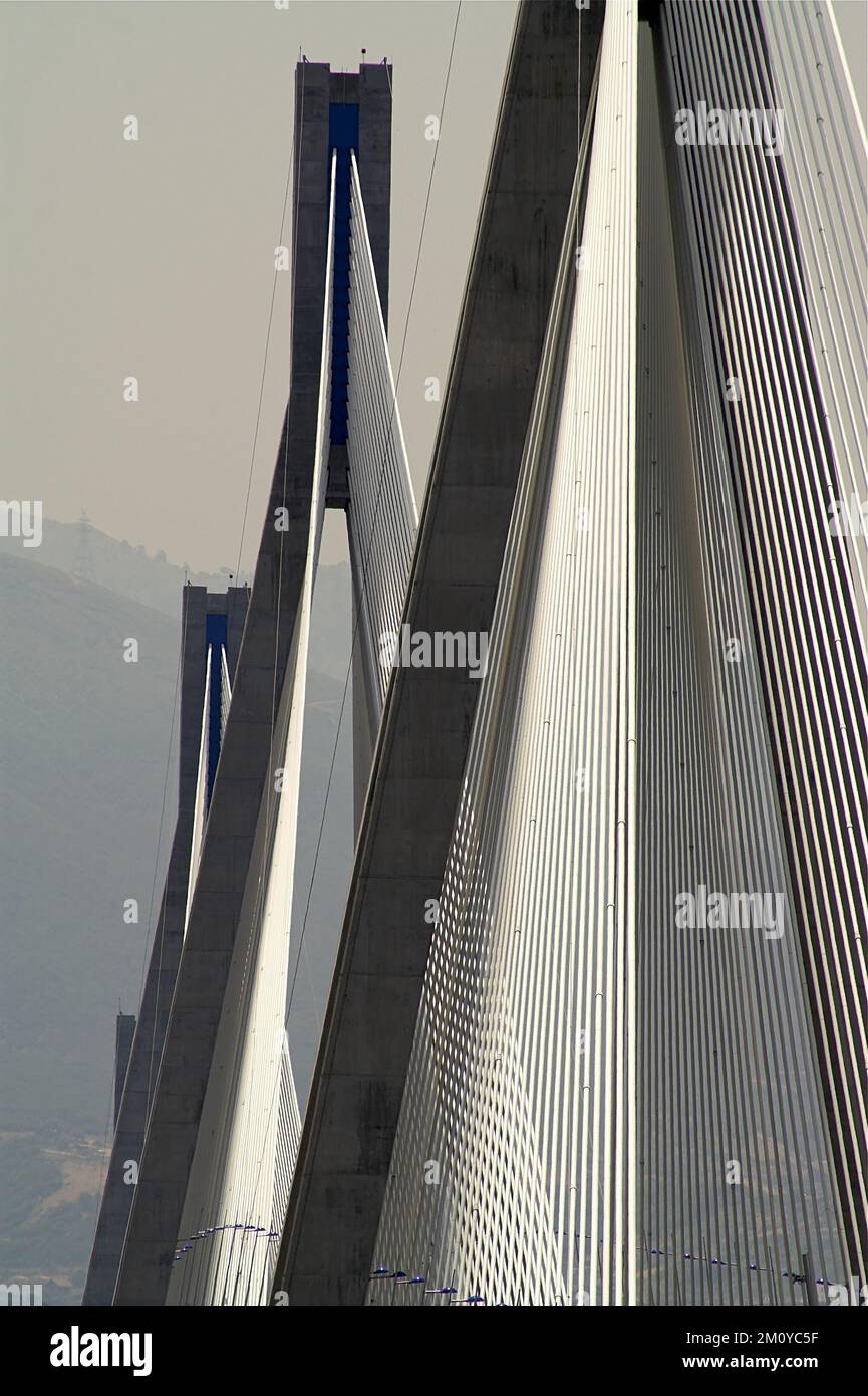 Grecja, Griechenland, Charilaos Trikoupis Bridge; Rio-Andirrio-Brücke; Γέφυρα «Χαρίλαος Τρικούπης»; Γέφυρα Ρίου — Αντιρρίου Stockfoto