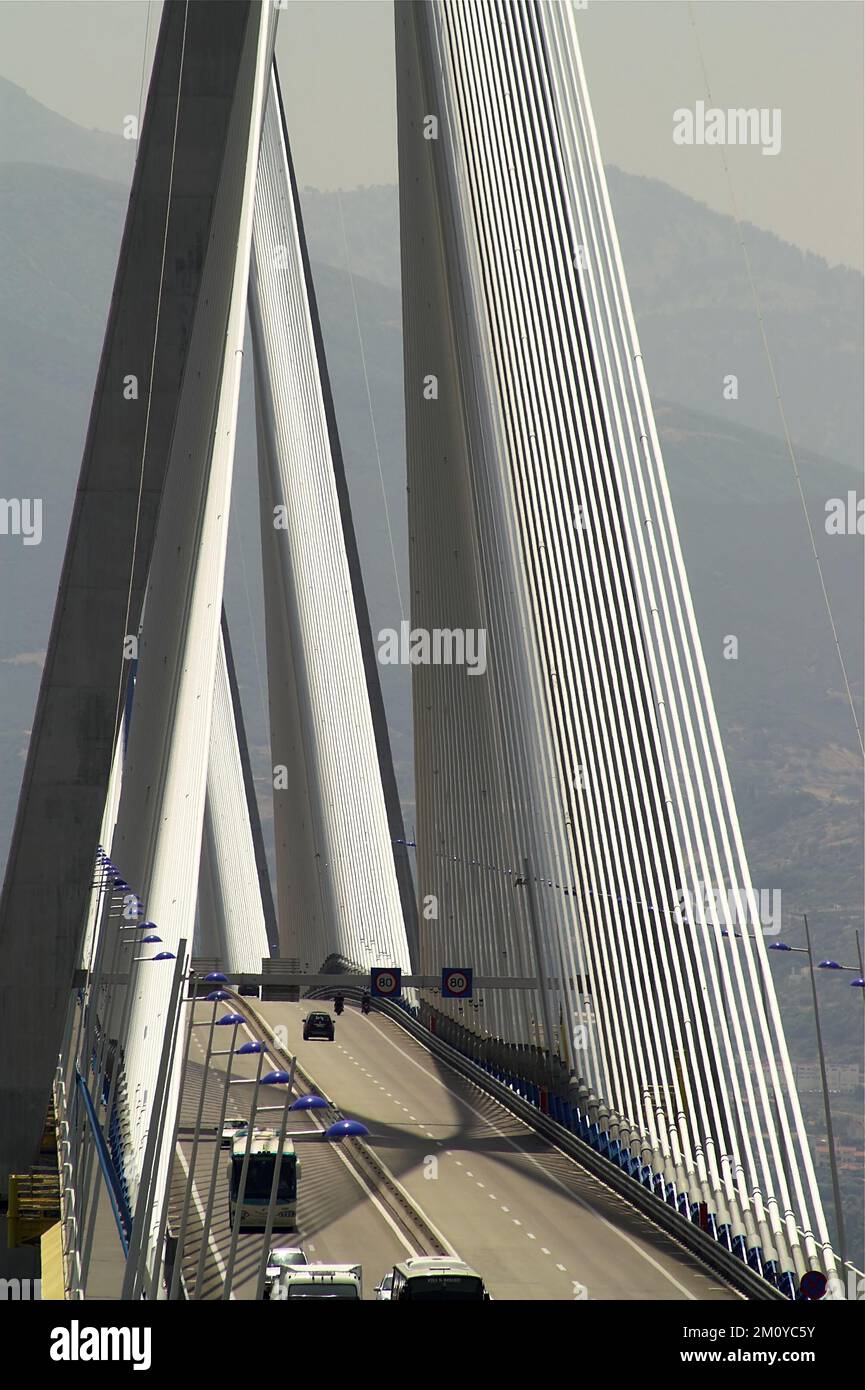 Grecja, Griechenland, Charilaos Trikoupis Bridge; Rio-Andirrio-Brücke; Γέφυρα «Χαρίλαος Τρικούπης»; Γέφυρα Ρίου — Αντιρρίου Stockfoto