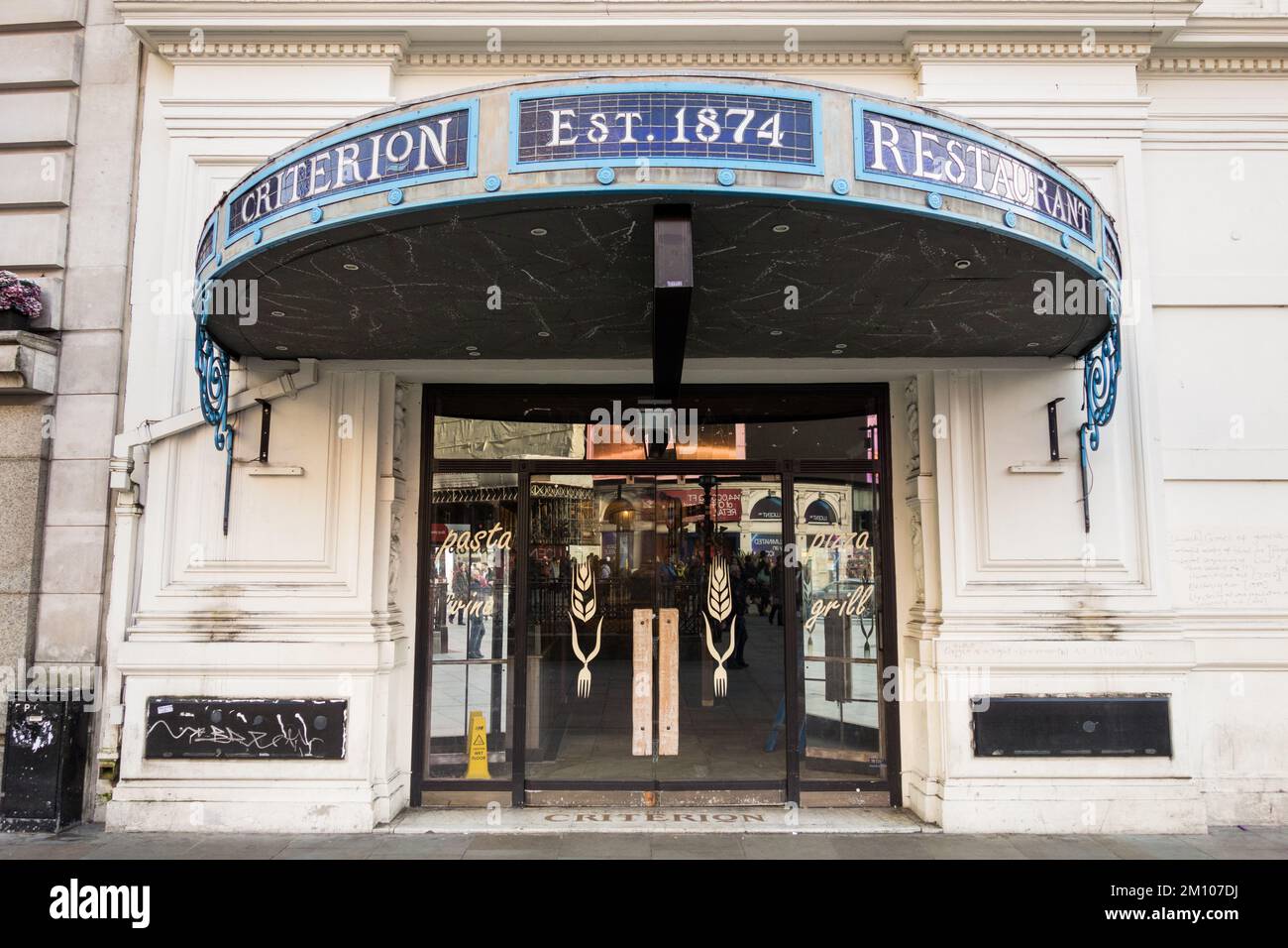 Das Exterieur des Criterion Restaurants am Piccadilly Circus im Londoner West End, England, Großbritannien Stockfoto