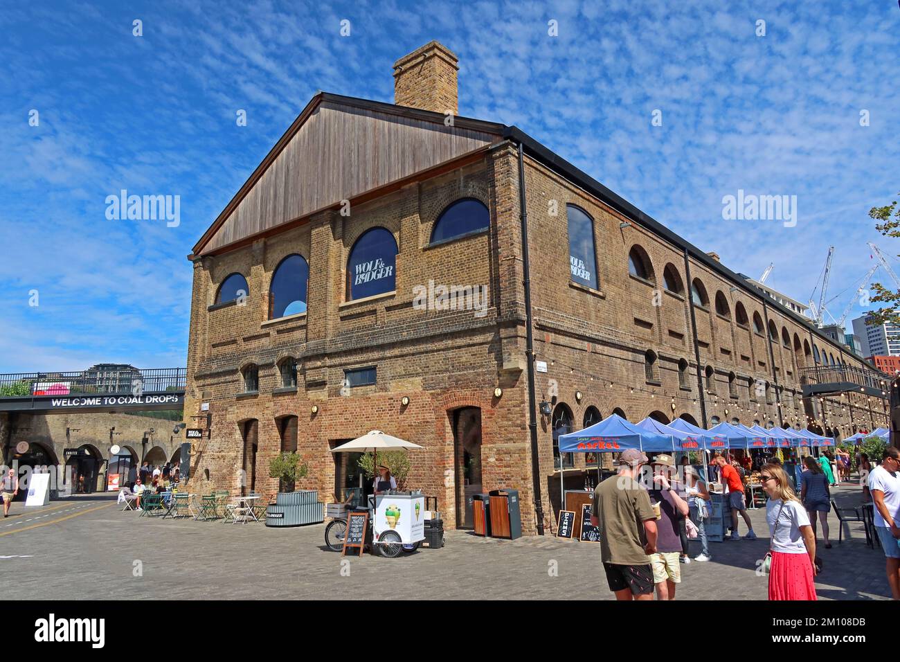 Wolf & Badger Coal Drops Yard, Einzelhandel und Unterhaltungsentwicklung, nördlich von Kings Cross, Stable Street, Camden, London, England, UK, N1C 4DQ Stockfoto