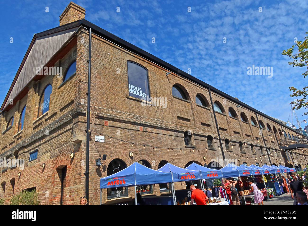 Wolf & Badger Coal Drops Yard, Einzelhandel und Unterhaltungsentwicklung, nördlich von Kings Cross, Stable Street, Camden, London, England, UK, N1C 4DQ Stockfoto