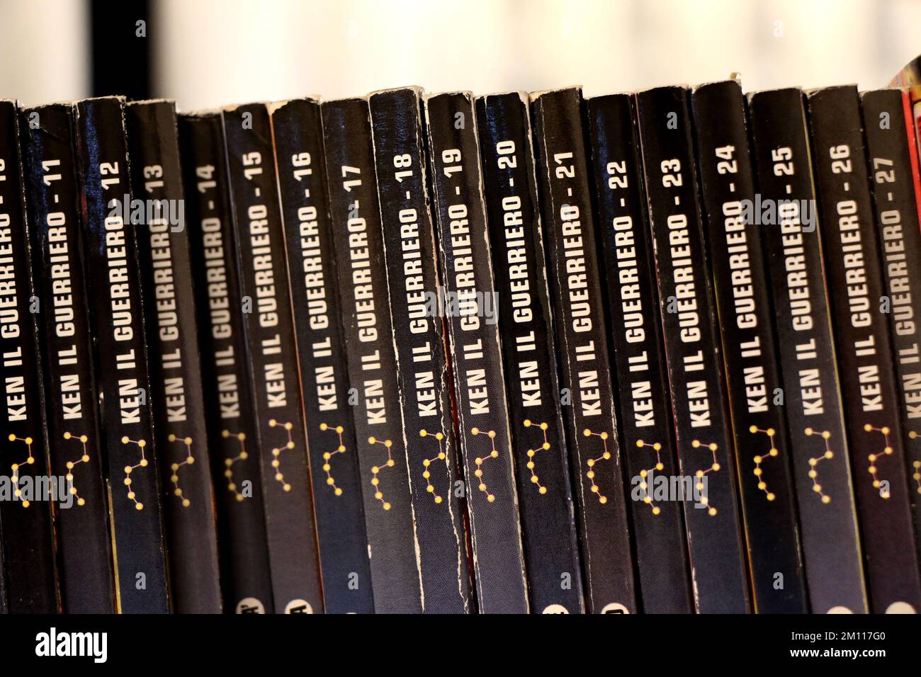 Alte Comics von Ken dem Krieger, Manga geschrieben von Buronson und illustriert von Tetsuo Hara Stockfoto