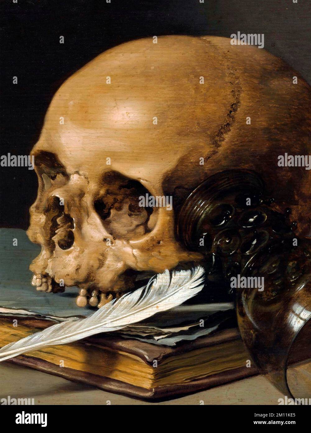 Still Life with a Skull and a writing Quill vom niederländischen Künstler des Goldenen Zeitalters, Pieter Claesz (ca. 1597–1660), Öl auf Holz, 1660 Stockfoto