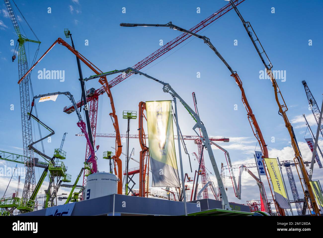 Bauma 2022 - die größte Messe für Baumaschinen, Bergbaumaschinen und Baufahrzeuge in München Stockfoto
