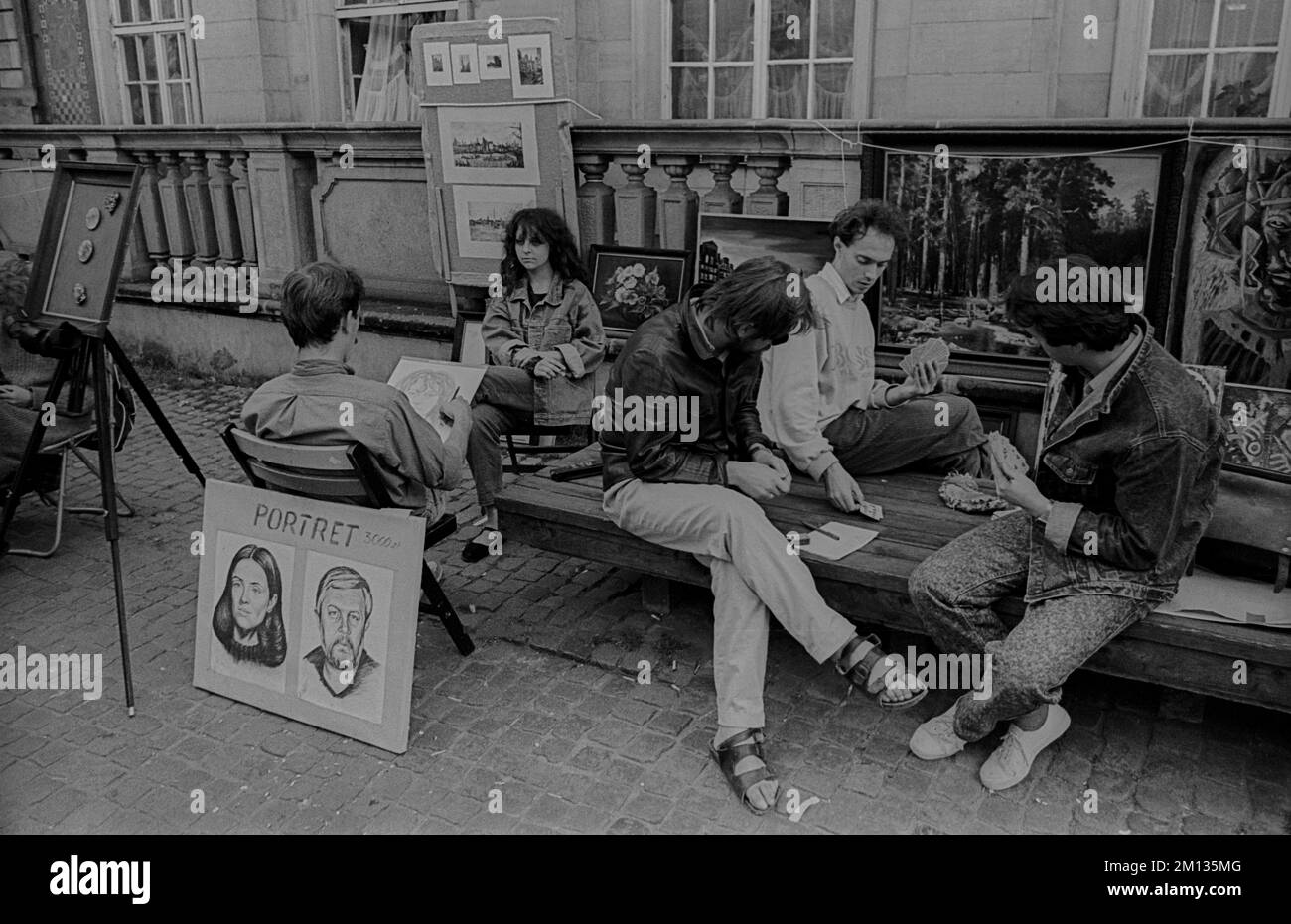 Polen, Danzig, 24,8.1988, Straßenszene in Danzig, Porträtkünstler, Kartenspieler, Europa Stockfoto