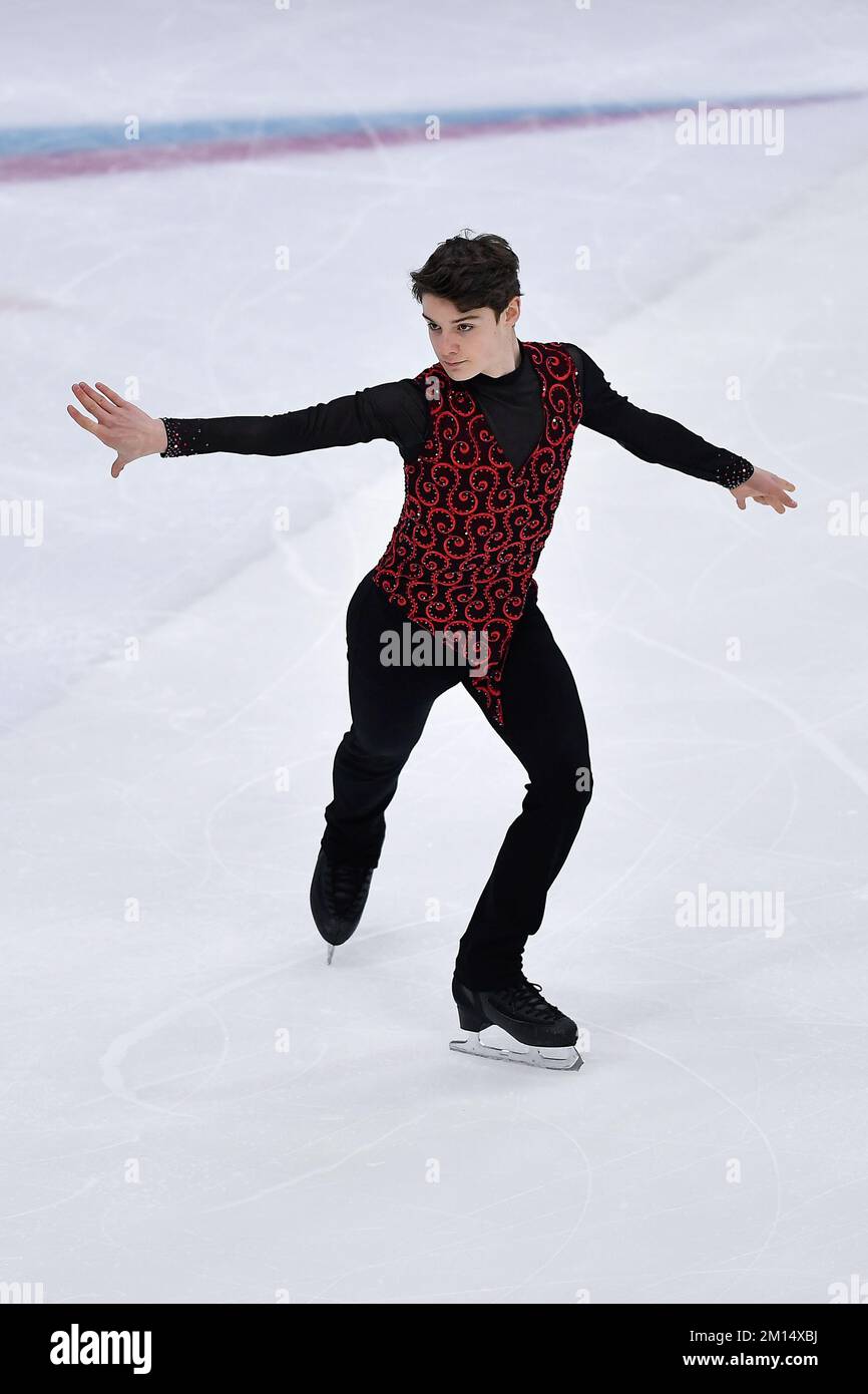 8. Dezember 2022, Turin, Italien: Turin, Dezember 8-11 2022, Italien Palavela.ISU GRAN PRIX DES EISKUNSTLAUF-FINALES 2022.Junior Men Short Program..Gold Medal.Robert YAMPOLSKYUSA (Bild: © Tonello Abozzi/Pacific Press via ZUMA Press Wire) Stockfoto