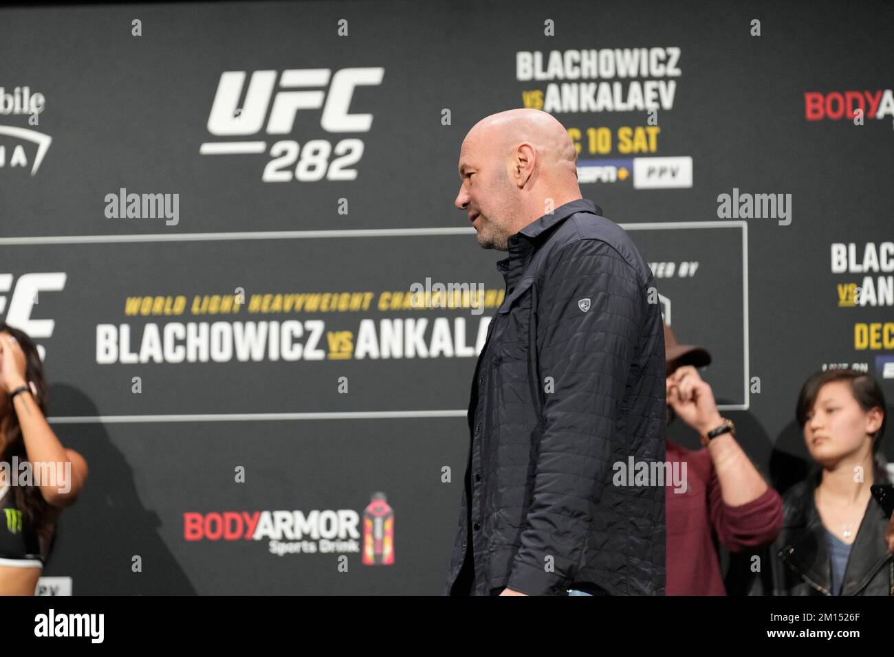 Las Vegas, USA. 09.. Dezember 2022. LAS VEGAS, NV - Dezember 9: Dana White in Anwesenheit der MGM Grand Garden Arena für UFC 282 - Blachowicz vs Ankalaev : Zeremonielle Wiegeversuche am 9. Dezember 2022 in Las Vegas, NV, USA. (Foto: Louis Grasse/PxImages) Kredit: Px Images/Alamy Live News Stockfoto