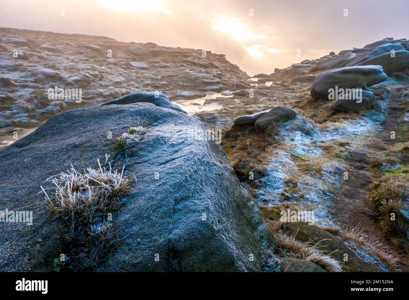 Winter auf dem Kinder Scout Plateau im Peak District National Park, Großbritannien Stockfoto