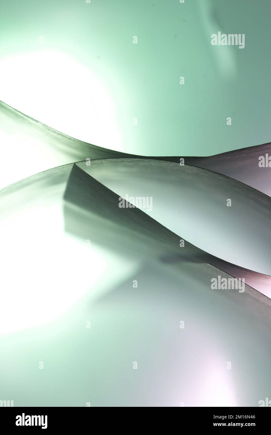 Kreisförmige Papiergrafiken mit geraden Kanten und gebogenen Kanten Stockfoto