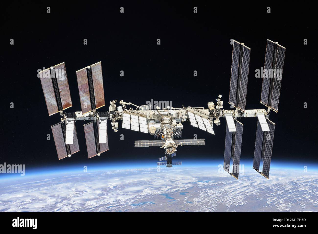 Internationale Raumstation, die den Planeten Erde umkreist. ISS. Dunkler Hintergrund, weiche Sterne. Digital optimiert. Elemente dieses Bildes, bereitgestellt von der NASA Stockfoto