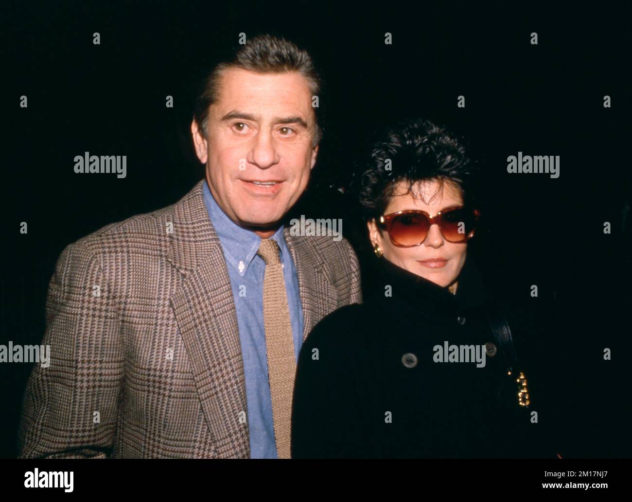 Tina Sinatra und James Farentino bei der Glory Premiere am 11. Dezember 1989 im Cineplex Odeon Century Plaza Cinemas in Century City, Kalifornien. Kredit: Ralph Dominguez/MediaPunch Stockfoto