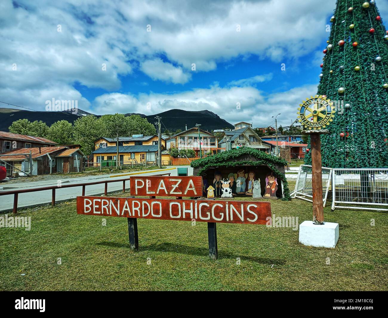 plaza bernado ohiggins, weihnachten in puerto williams, weihnachten in chile, weihnachtsfeier in chile, weihnachten in Antartictica, chile, puerto williams Stockfoto