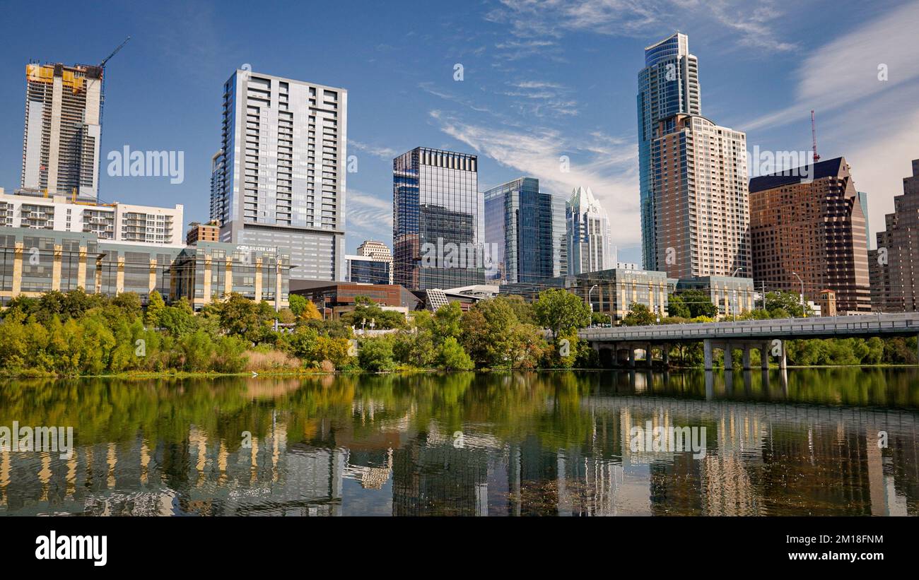 Gebäude von Block 185 und Northshore Apartments in Austin - AUSTIN, USA - 31. OKTOBER 2022 Stockfoto