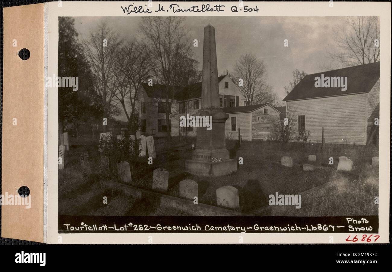 Tourtellott, Greenwich Cemetery, Old Section, Lot 262, Greenwich, Masse, ca. 1930-1931 : Willie M. Tourtelott, Q-504 , Wasserwerke, Reservoirs, Wasserverteilungsstrukturen, Immobilien, Friedhöfe Stockfoto