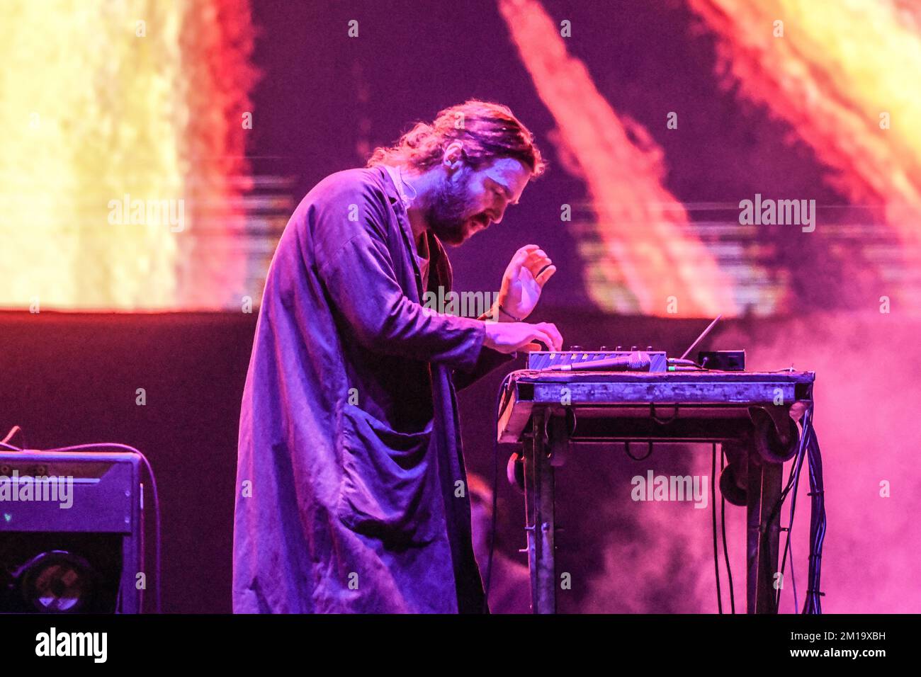 Chet Faker tritt live auf Stockfoto