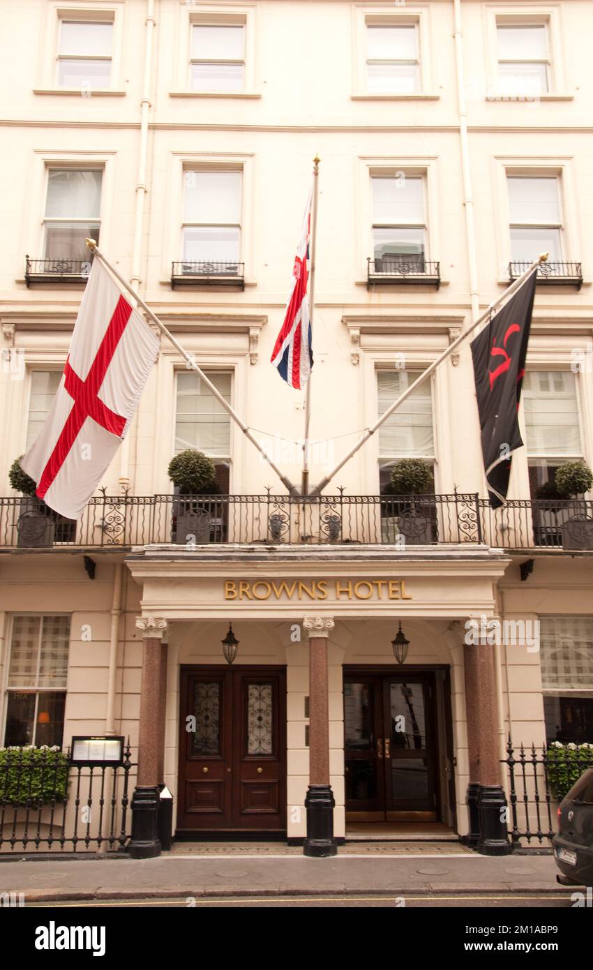 Brown's Hotel, Albemarle Street, Mayfair, London, Großbritannien - eines der ältesten und renommiertesten Hotels Londons, gegründet 1837. Stockfoto