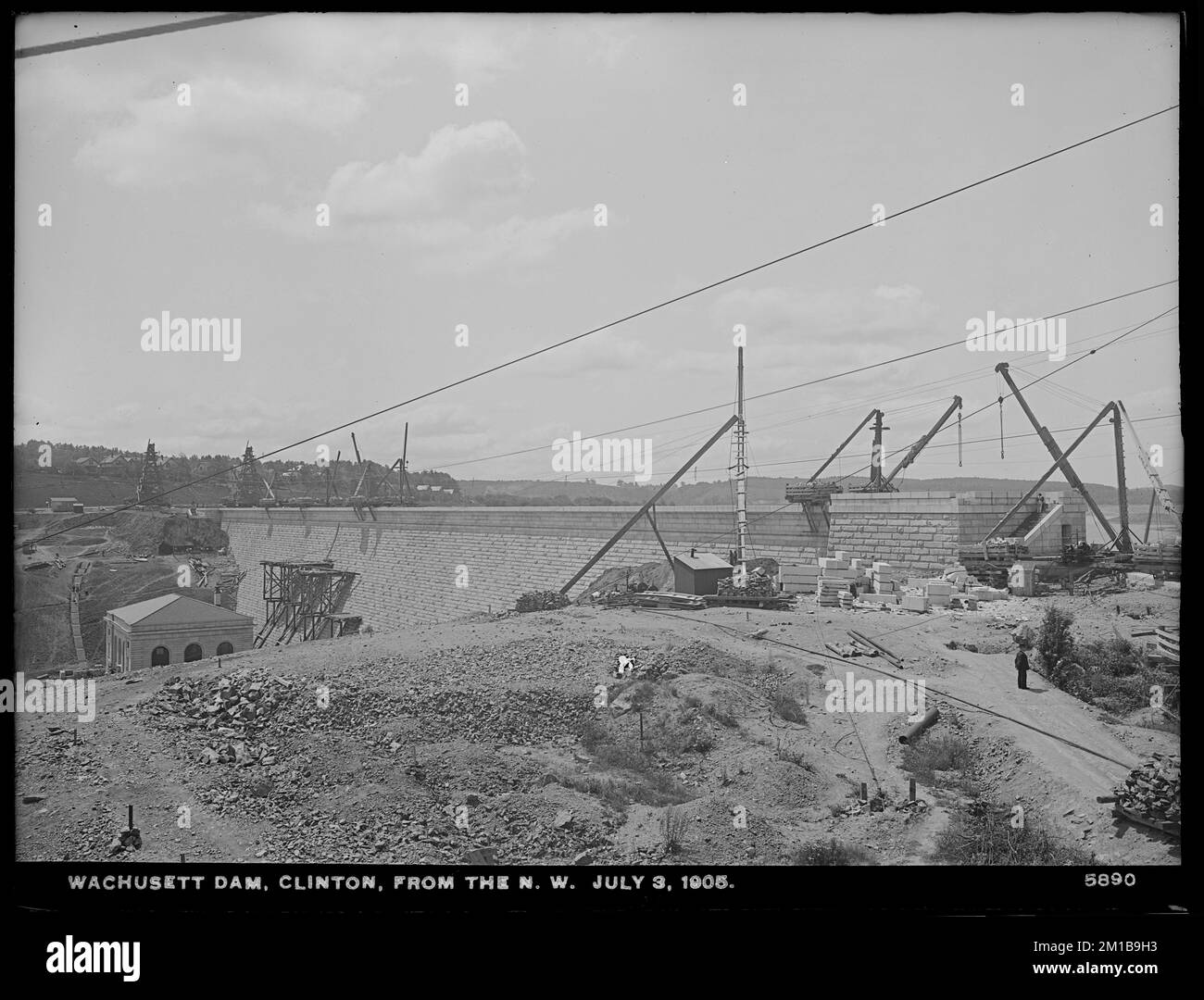 Wachusett Dam, aus dem Nordwesten, Clinton, Mass., 3. Juli, 1905 , Wasserwerke, Dämme, Baustellen Stockfoto