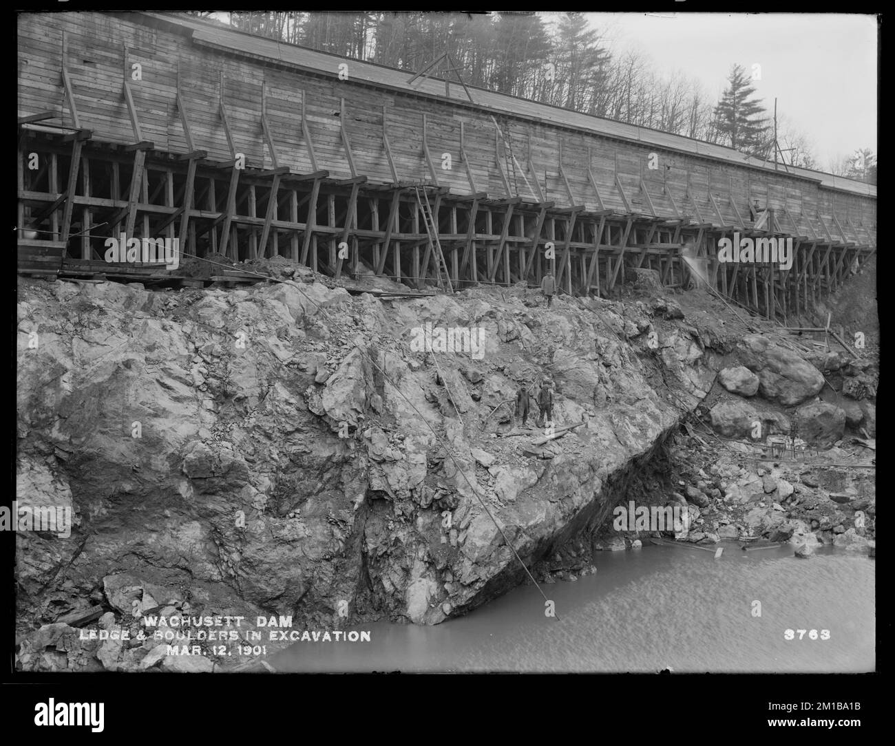 Wachusett Dam, Sims and Boulders in the Excavation, Clinton, Mass., 12. März 1901 Wasserwerke, Dämme, Baustellen Stockfoto