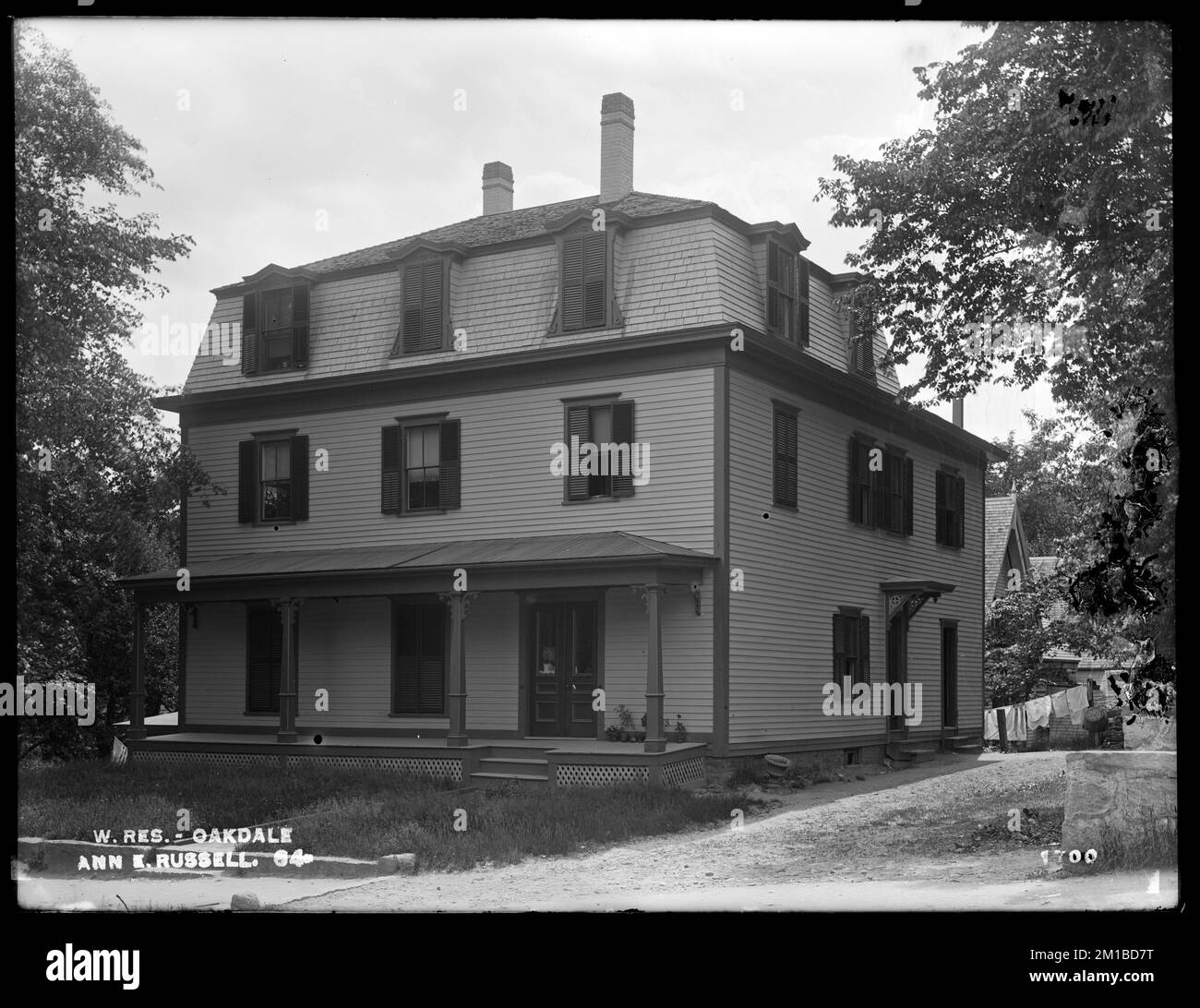 Wachusett Reservoir, Haus von Ann E. Russell, an der nordwestlichen Ecke Main Street und Green Street, aus Nordosten, Oakdale, West Boylston, Massachusetts, 7. Juni 1898 , Wasserwerke, Reservoirs, Wasserverteilungsstrukturen, Immobilien Stockfoto