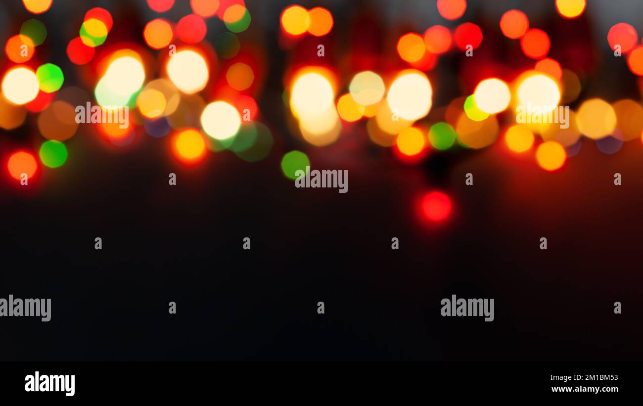 Abstrakter Hintergrund Mit Unscharfen City Street Ligts In Verschiedenen Farben Stockfoto