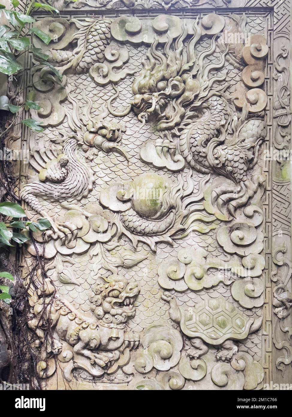 Drachenwand in Hue Vietnam Stockfoto