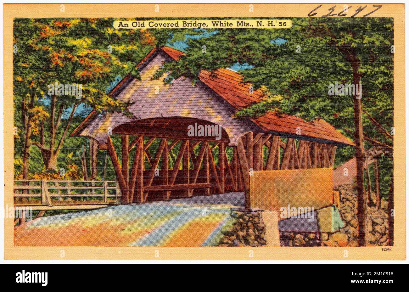 Eine alte überdachte Brücke, White Mts., N.H. , Bridges, Tichnor Brothers Collection, Postkarten der Vereinigten Staaten Stockfoto