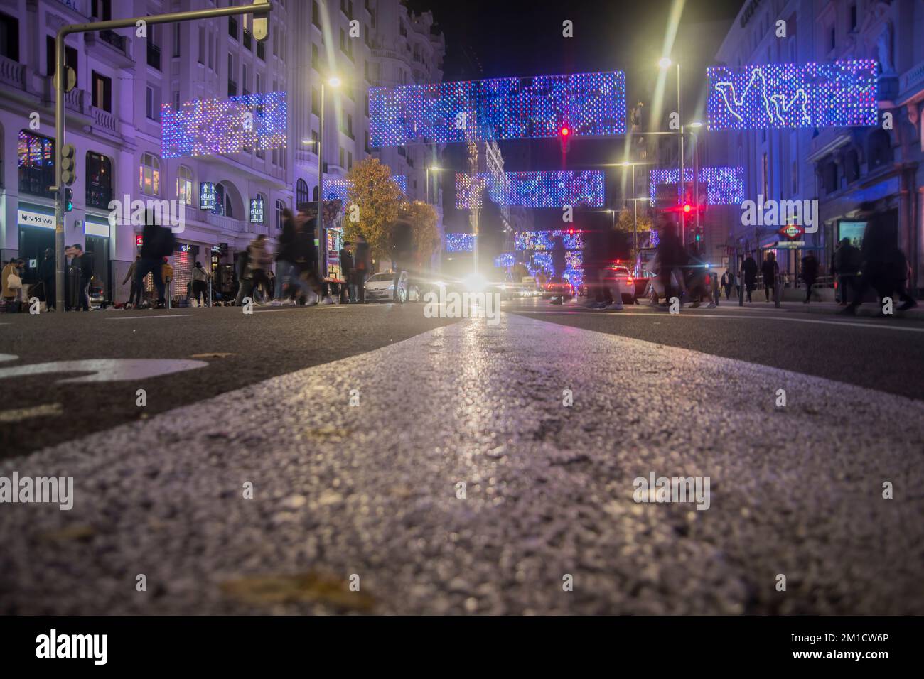Weihnachtslichter in den Straßen des Stadtzentrums von Madrid, Spanien 2022 Stockfoto Weihnachtslichter in den Straßen des Stadtzentrums von Madrid, Spanien 2022 Stockfoto