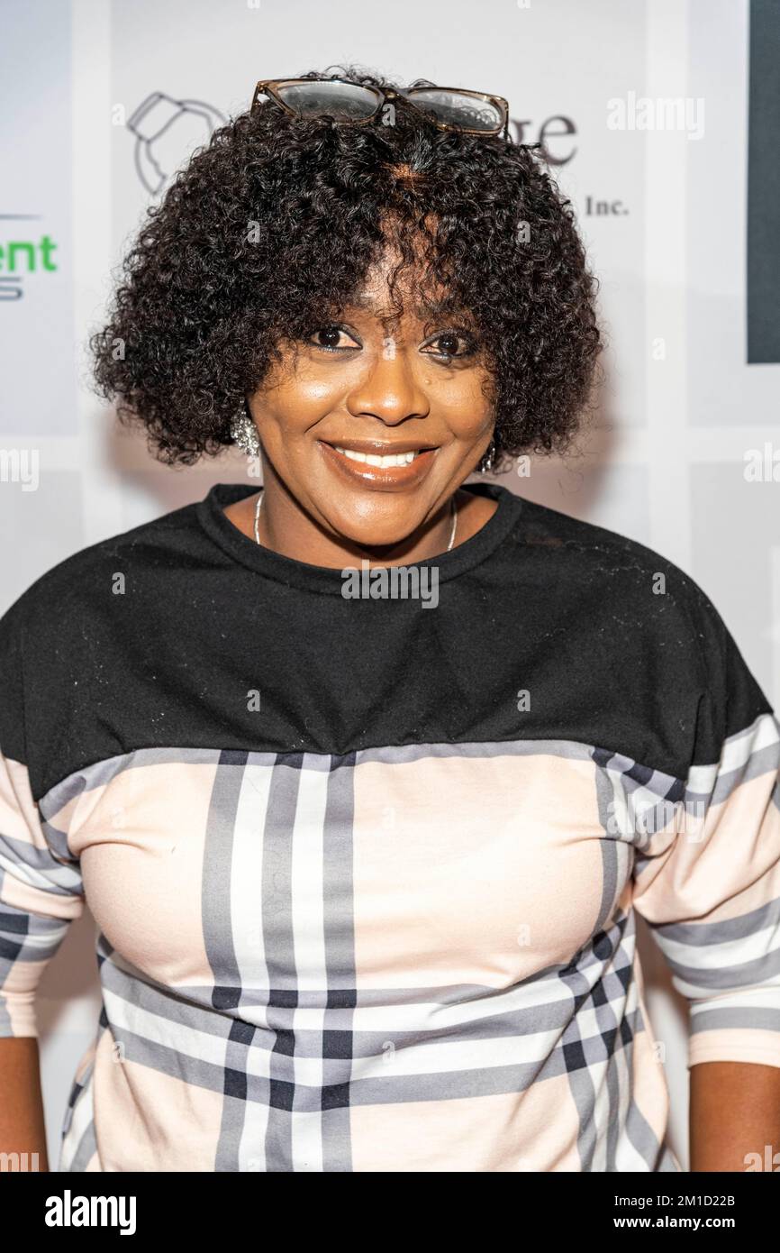 Los Angeles, USA. 11.. Dezember 2022. Comedian Helen Paul besucht die „Culture Shock“ Show von Seyi Brown im Nate Holden Performing Arts Center, Los Angeles, CA, Dezember 11. 2022 Kredit: Eugene Powers/Alamy Live News Stockfoto