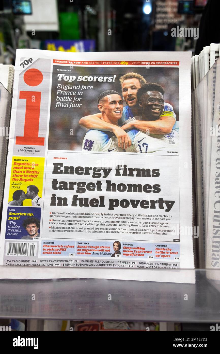 „Energiefirmen zielen auf Häuser ab, die von Energiearmut betroffen sind“, schlagzeile der Zeitung Titelseite der Katar-Weltmeisterschaft 5. Dezember 2022 London UK Stockfoto