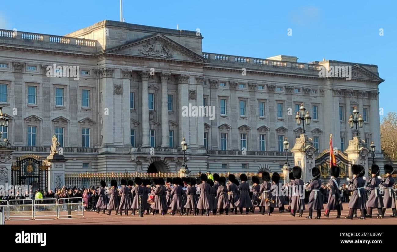 Die Wachablösung am Buckingham Palace Stockfoto