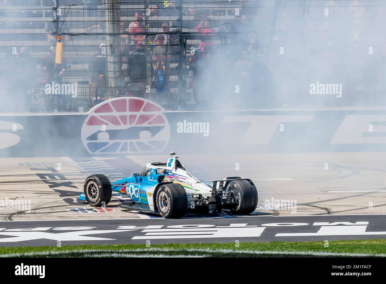 JOSEF NEWGARDEN (2) aus den USA gewinnt den XPEL 375 auf dem Texas Motor Speedway in Ft. Worth, Texas, USA. Stockfoto