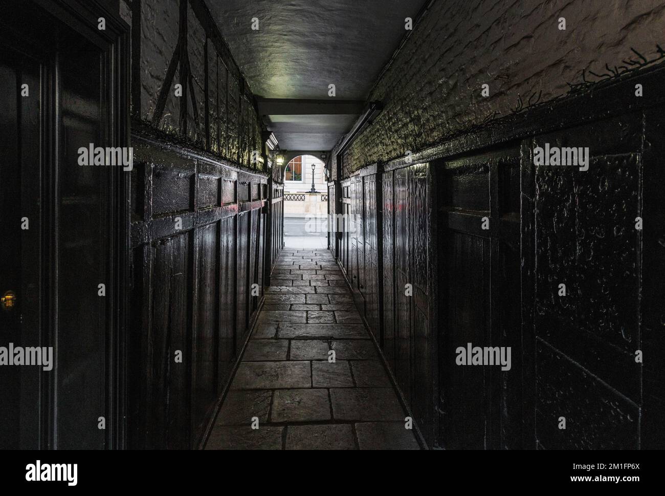 Die enge Gasse führt von Pickering Place nach St. James, London, SW1. Stockfoto