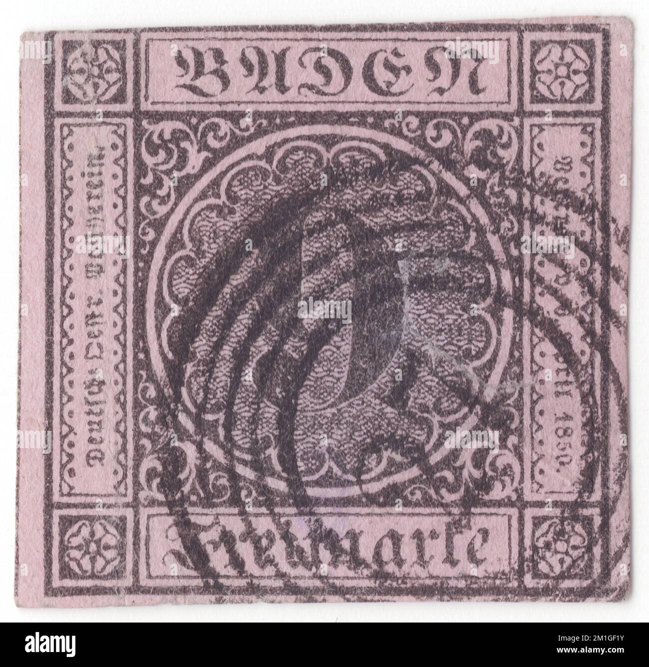 BADEN — 1851: 9 Kreuzer schwarz auf lila-rosa-Briefmarke mit Ziffern und Ziergegenständen. Baden war einer der deutschen Bundesländer im Südwesten Deutschlands. Großherzogtum, Hauptstadt - Karlsruhe (Hauptstadt). Baden war Mitglied des Deutschen Bundes. 1870 wurde es Teil des Deutschen Reiches. 60 Kreuzer = 1 Gulden Stockfoto