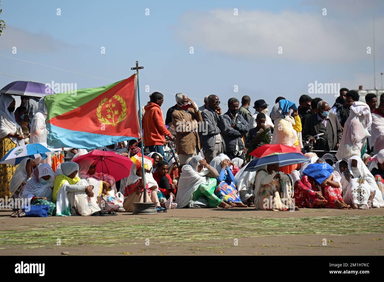 Gemeinde im jährlichen Nigdet in der St.-Michaels-Kirche in Asmara Stockfoto