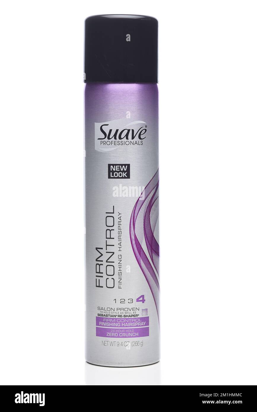 IRVINE, KALIFORNIEN - 12. DEZ. 2022: A Can of Suave Firm Control Hair Spray. Stockfoto