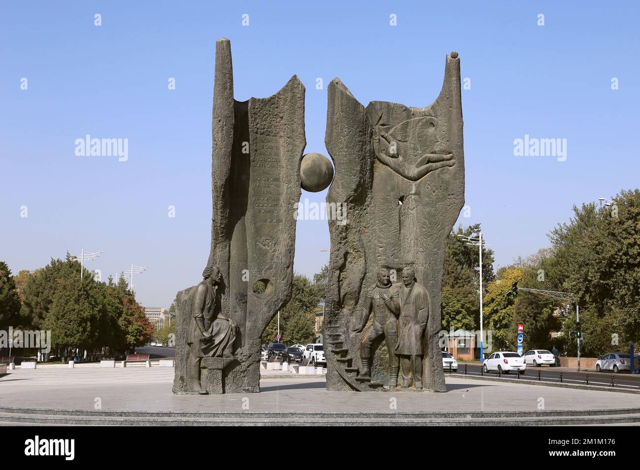 Denkmal für Kosmonauten, Afrosiyob Street, Südtaschkent, Taschkent Provinz, Usbekistan, Zentralasien Stockfoto