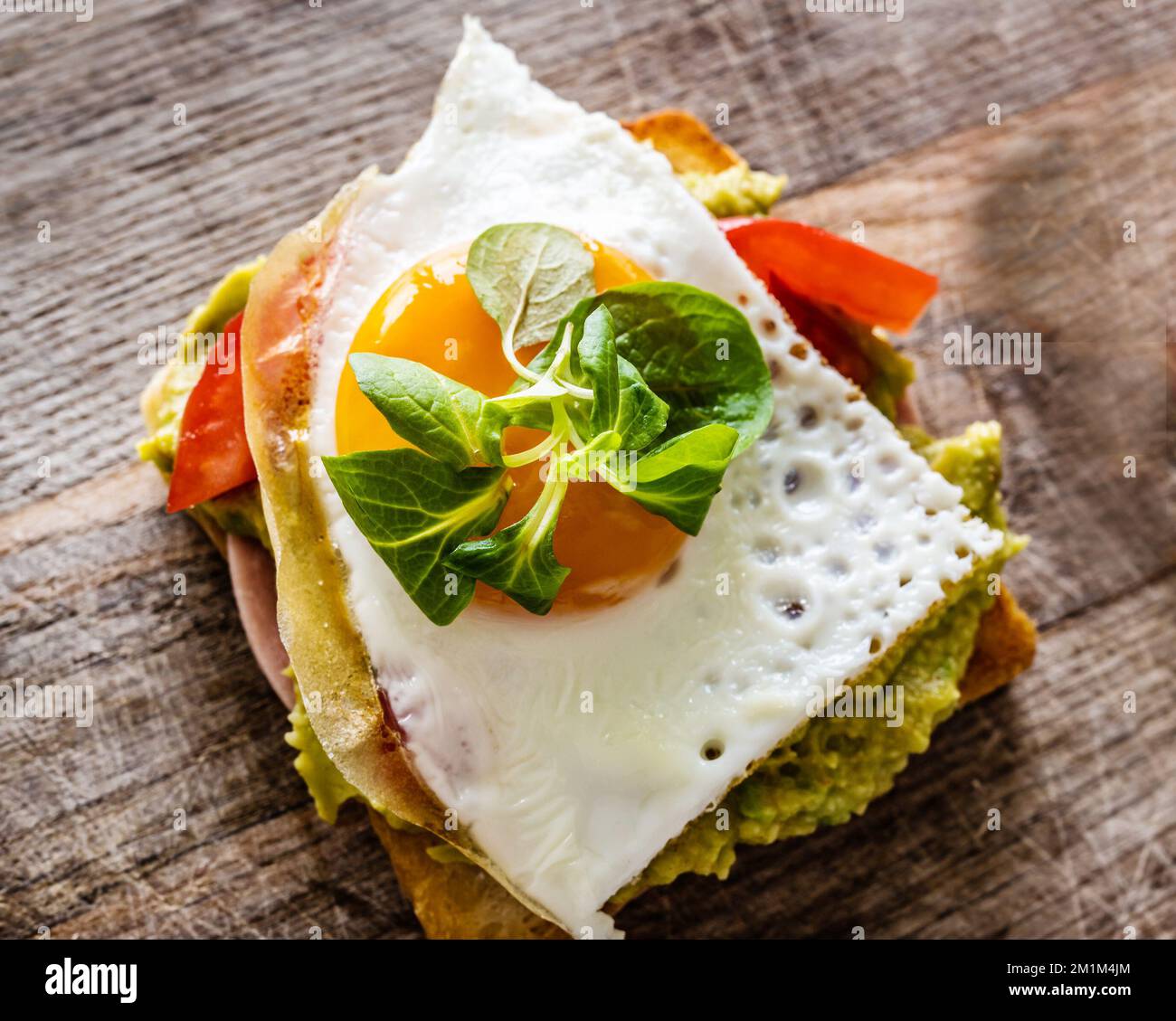 Getoastetes Brot mit Ei Stockfoto