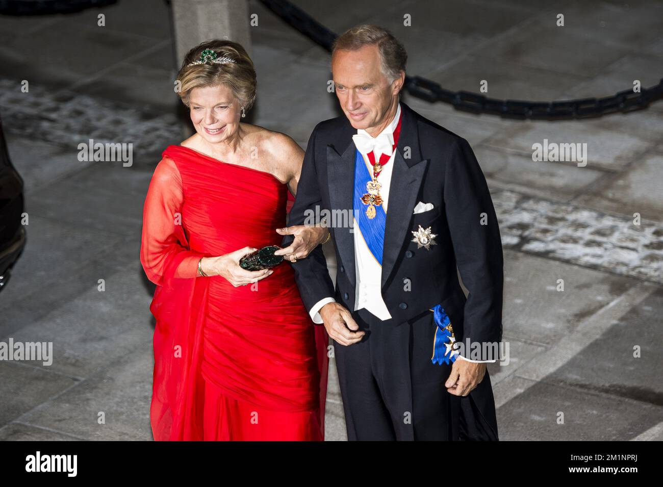 20121019 - LUXEMBURG, LUXEMBURG: Prinz Nicolas von Liechtenstein und Prinzessin Margaretha von Liechtenstein (Schwester von Großherzog Henri) kommen nach der standesamtlichen Hochzeit von Kronprinz Guillaume von Luxemburg und belgischer Gräfin Stephanie de Lannoy am Freitag, den 19. Oktober 2012, in Luxemburg-Stadt zu einem Galadinner. Die Hochzeitsfeier dauert zwei Tage. BELGA FOTO NICOLAS LAMBERT Stockfoto