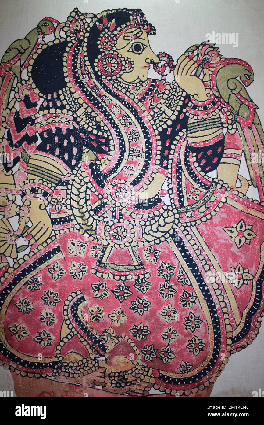 Gujarat Textilien - Tanzende Frau Stockfoto