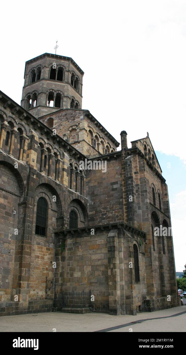 die abteikirche saint-Austremoine in issoire in frankreich Stockfoto