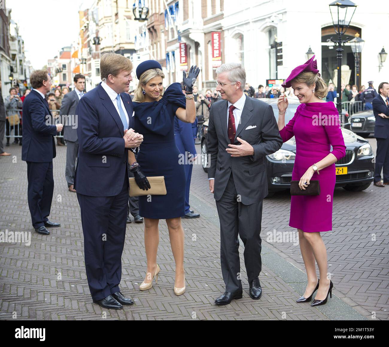 8-11-2013 DEN HAAG, König Philippe und Königin Mathilde von Belgien, besuchen Sie den niederländischen König Willem Alexander und Königin Maxima im Noordeinde-Palast während eines eintägigen Besuchs. ROBIN UTRECHT Stockfoto