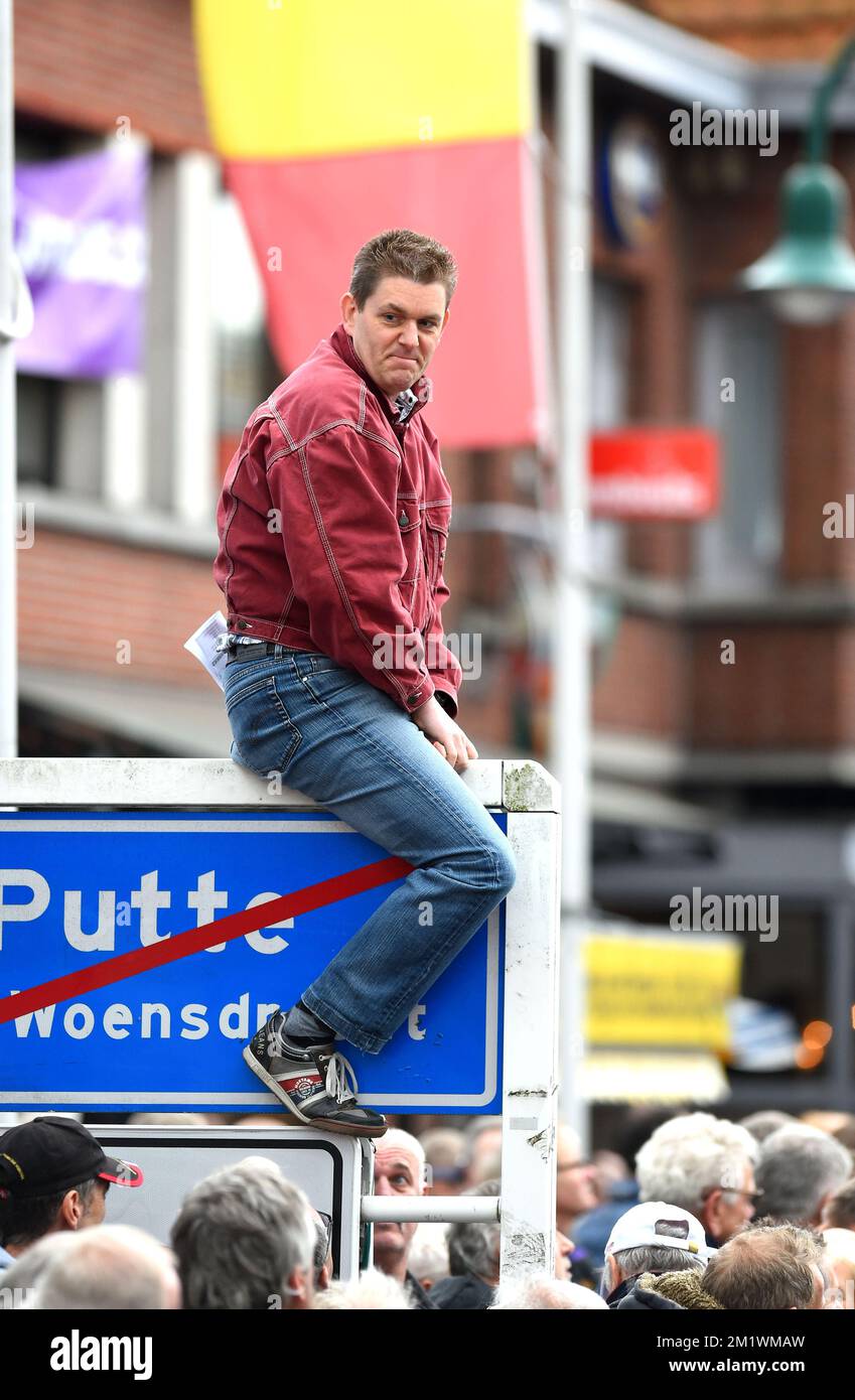 20141014 Uhr KAPELLEN, BELGIEN Auf dem Bild ist ein Zuschauer zu