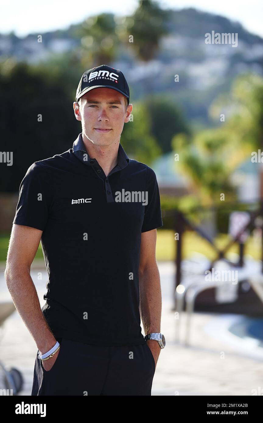 20141217 – DENIA, SPANIEN: Australian Rohan Dennis vom BMC Racing Team posiert am Pressetag des Wintertrainingslagers des Fahrradteams BMC Rcing Team in Denia, Spanien, Mittwoch, 17. Dezember 2014. BELGA PHOTO MANUEL QUEMADELOS Stockfoto