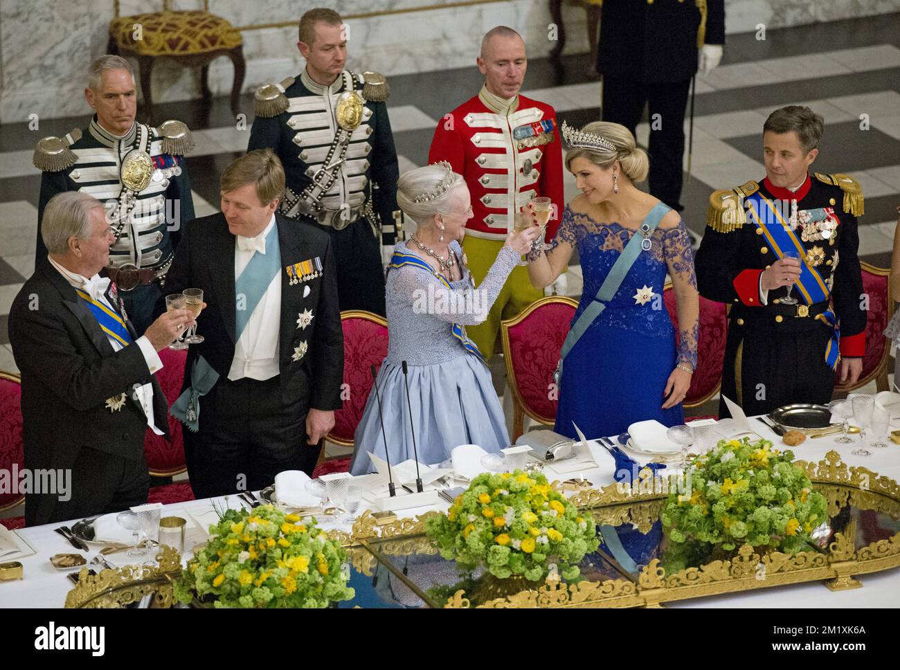 17-3-2015 KOPENHAGEN - König Willem-Alexander und Königin Maxima der Niederlande und Königin Margarethe und Prinz Henrik von Dänemark beim Staatsbankett im Schloss Christiansborg in Kopenhagen, Dänemark, 17. März 2015. Kronprinz Frederik und Kronprinzessin Mary, der holländische König und die Königin, sind für einen zweitägigen Staatsbesuch in Dänemark. COPYRIGHT ROBIN UTRECHT Stockfoto