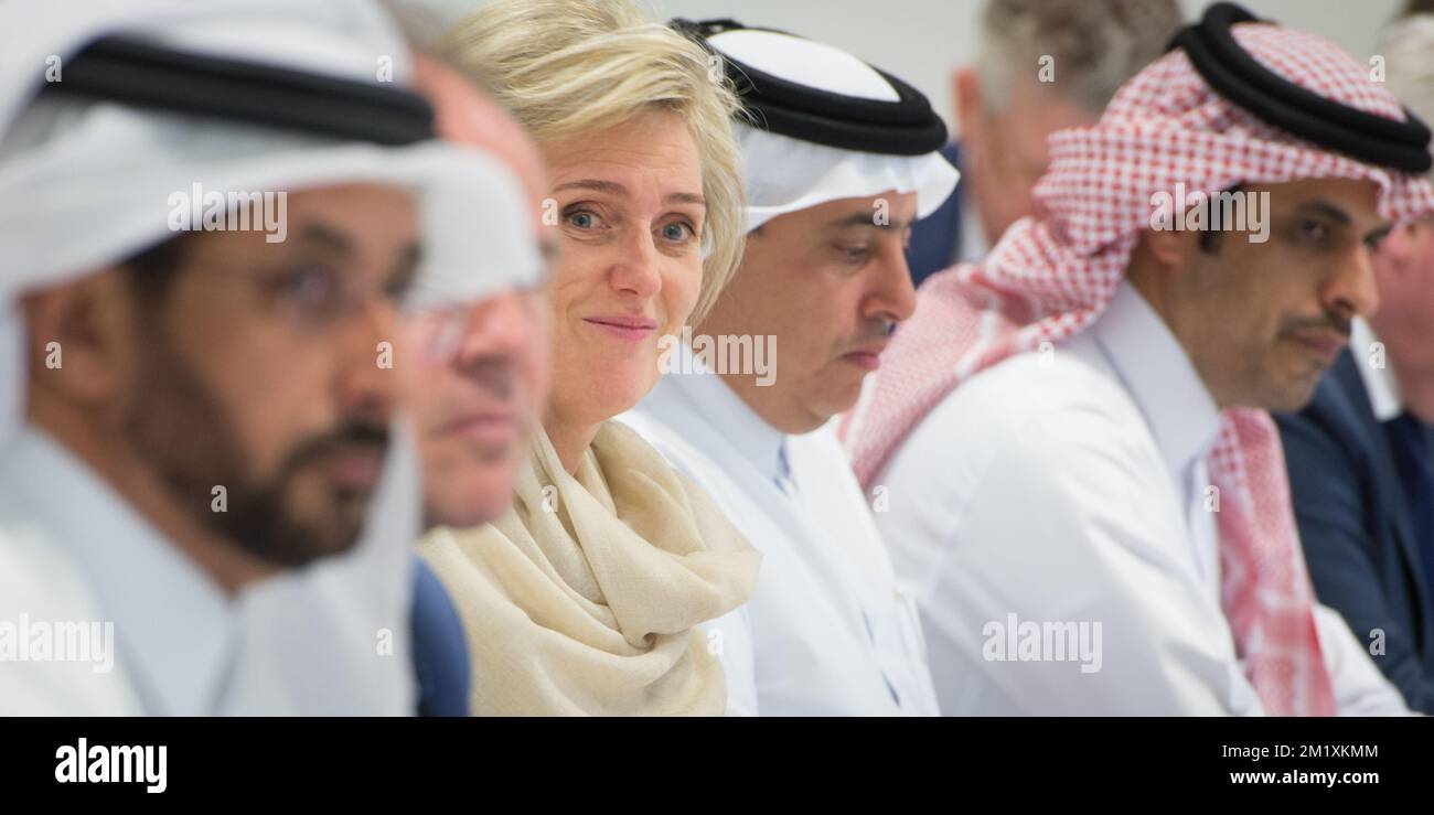 20150323 – DOHA, KATAR: Prinzessin Astrid von Belgien wird auf der Qatar Science & Technology am dritten Tag einer Wirtschaftsmission der belgischen Prinzessin Astrid nach Katar und in die Vereinigten Arabischen Emirate vom 21. Bis 27. März, Montag, den 23. März 2015 in Doha, Katar, gezeigt. BELGA FOTO BENOIT DOPPPAGNE Stockfoto