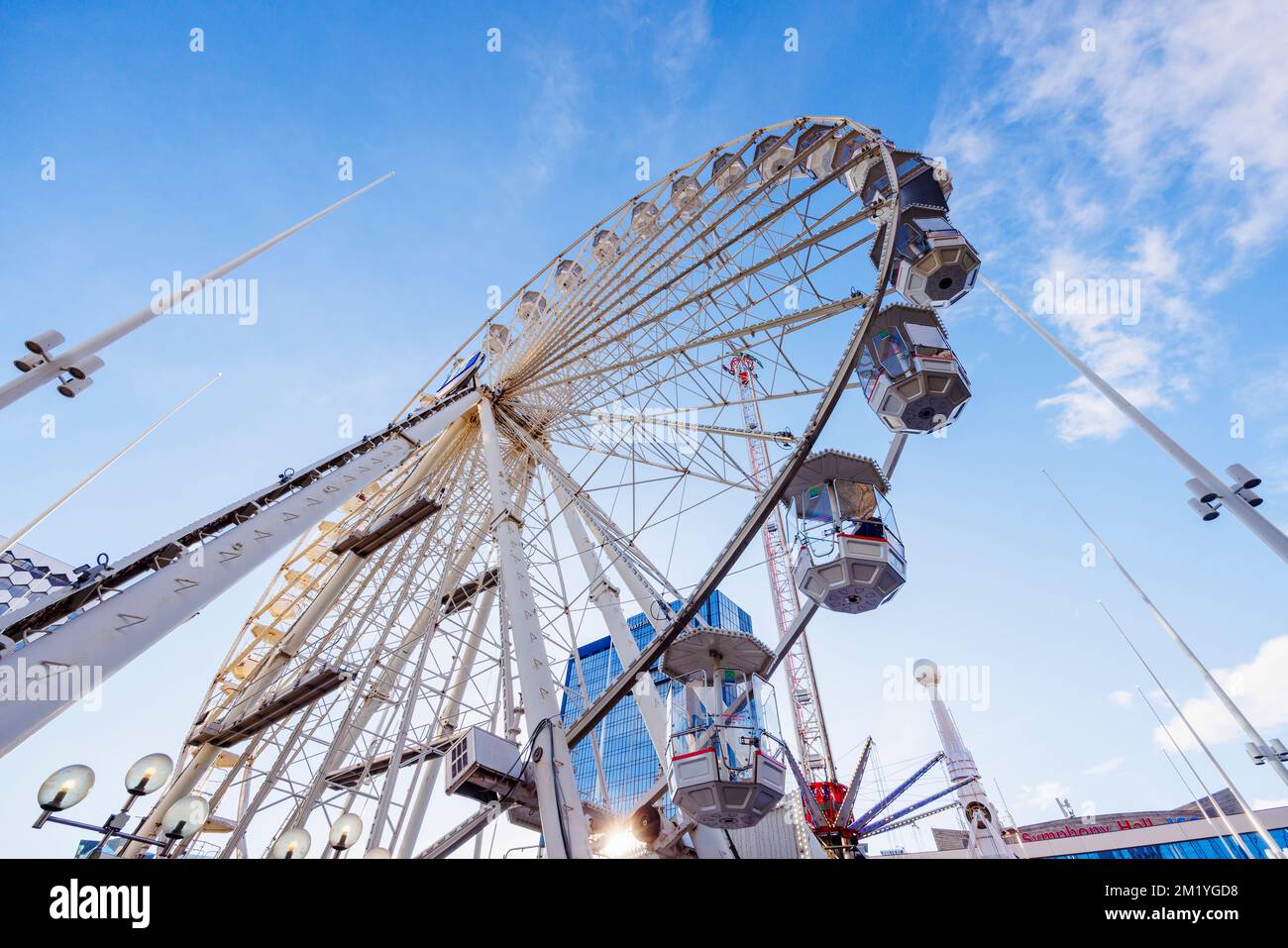 The Birmingham Big Wheel and Rides, Centenary Square, Birmingham, West Midlands, England, Jährliche Winterattraktion und Familienunterhaltung Stockfoto