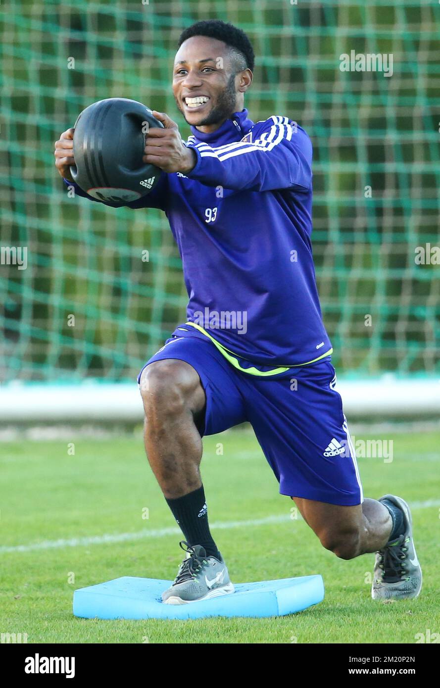 20160107 Uhr – LA MANGA, SPANIEN: Imoh Ezekiel von Anderlecht am dritten Tag des Wintertrainingslagers der belgischen Fußballmannschaft RSC Anderlecht, in La Manga, Spanien, Donnerstag, 07. Januar 2016. BELGA PHOTO VIRGINIE LEFOUR Stockfoto