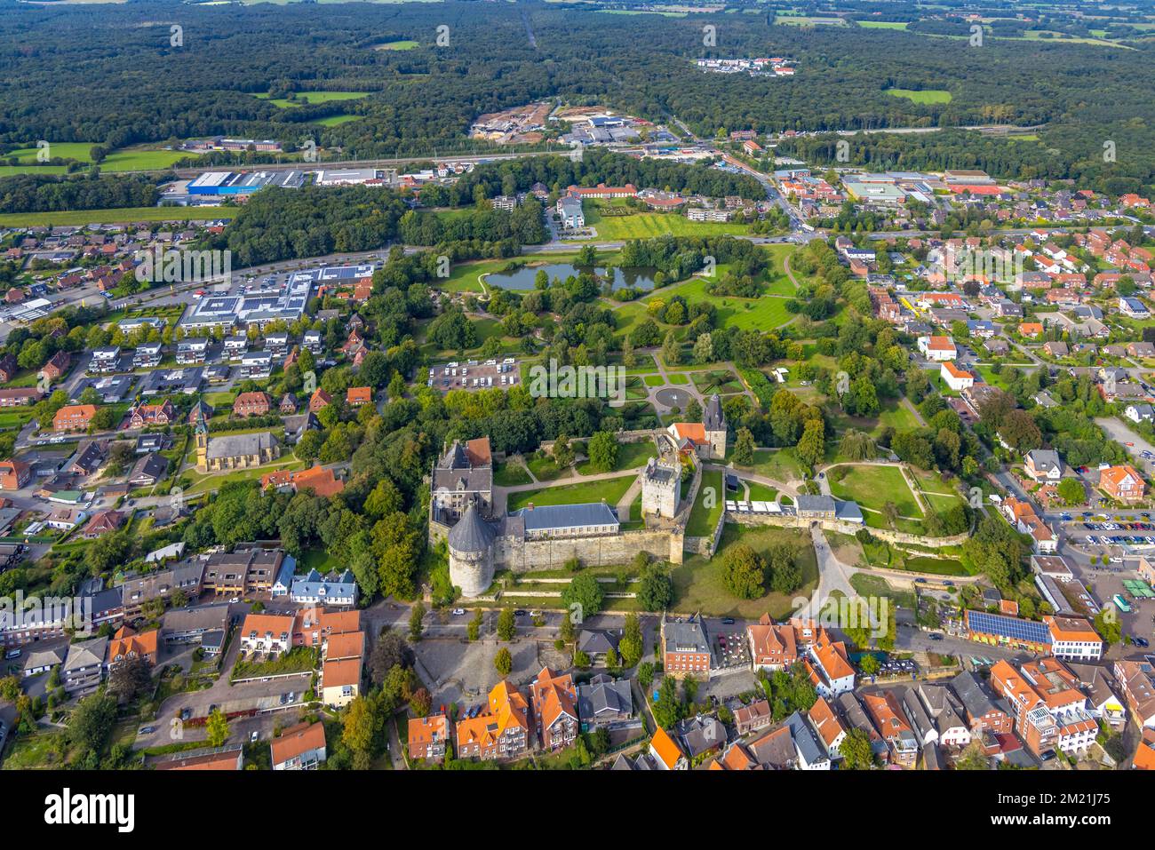 Luftaufnahme, Schloss Bentheim mit Schlosspark in Bad Bentheim